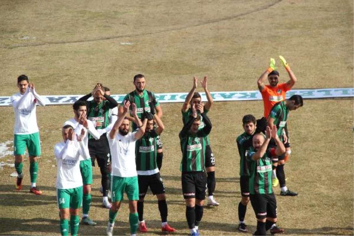 12 Bingölspor-Sakaryaspor: 1-1