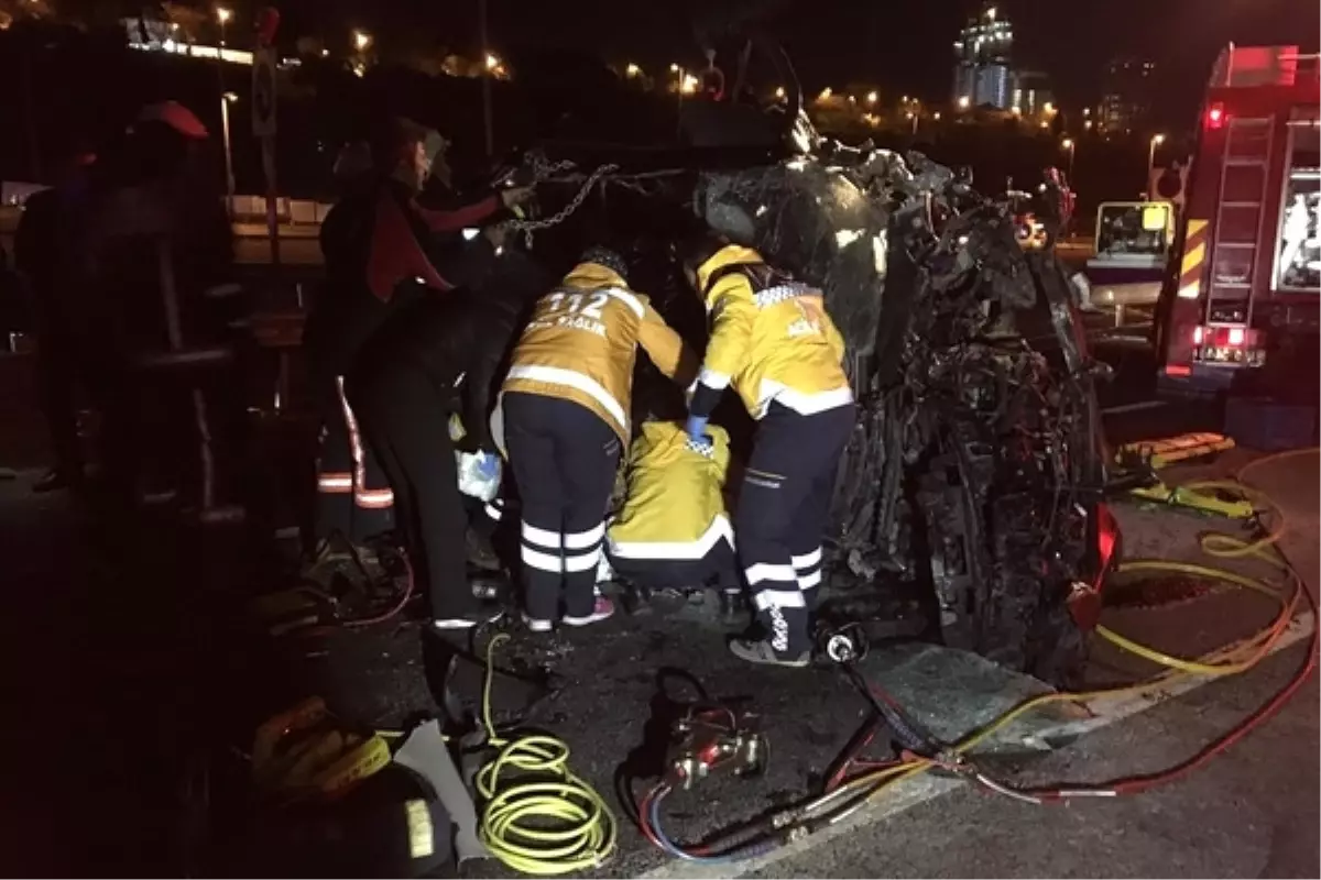 15 Temmuz Şehitler Köprüsü Yolunda 2 Ayrı Trafik Kazası: 1\'i Ağır, 6 Yaralı