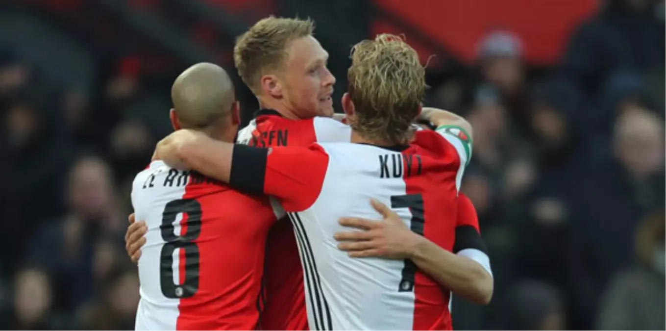 Feyenoord Evinde Rahat Kazandı