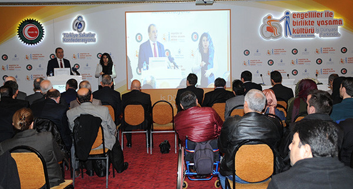 Hizmet-İş Sendikası Kadın Komitesi Taşeron Sorununa Dikkat Çekti