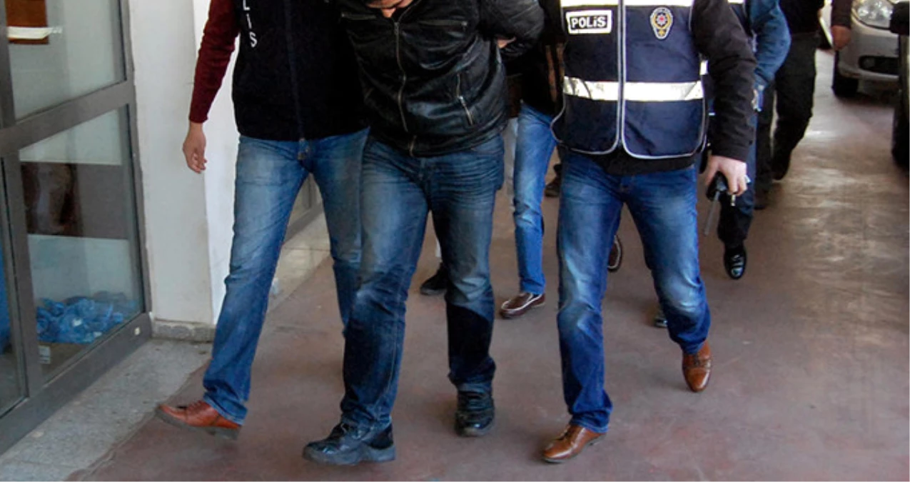 İstanbul\'da IŞİD Operasyonu: 8 Şüpheli Polis Tarafından Yakalandı