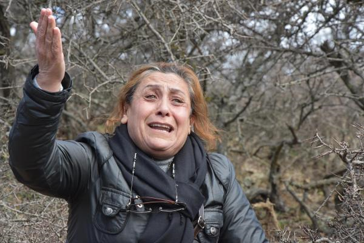 Ekmek Teknesini Çalıp, Uçurumdan Aşağıya Attılar