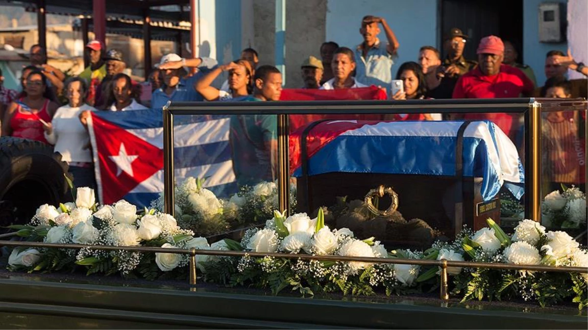 Küba\'da Castro\'nun Adı Sokaklara Verilemeyecek