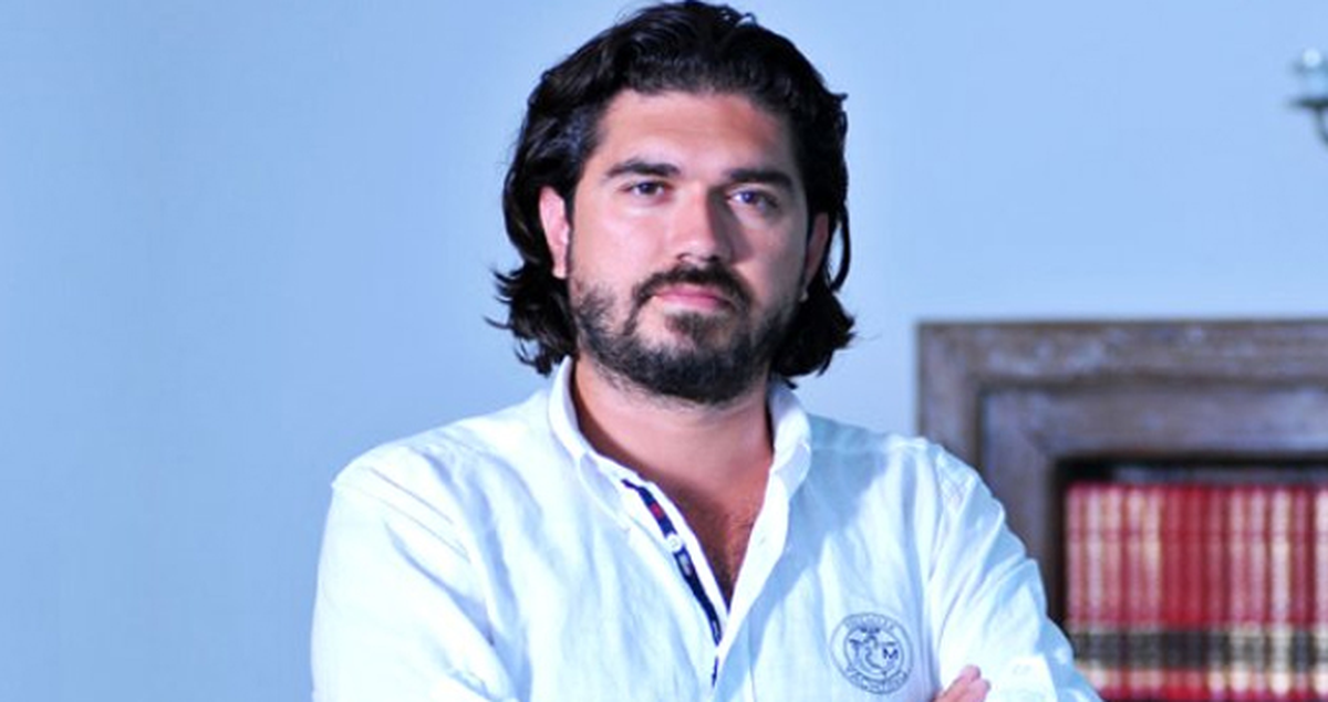Rasim Ozan Kütahyalı: Fenerbahçe Taraftarı Gökhan Gönül'e TL Atmalıydı