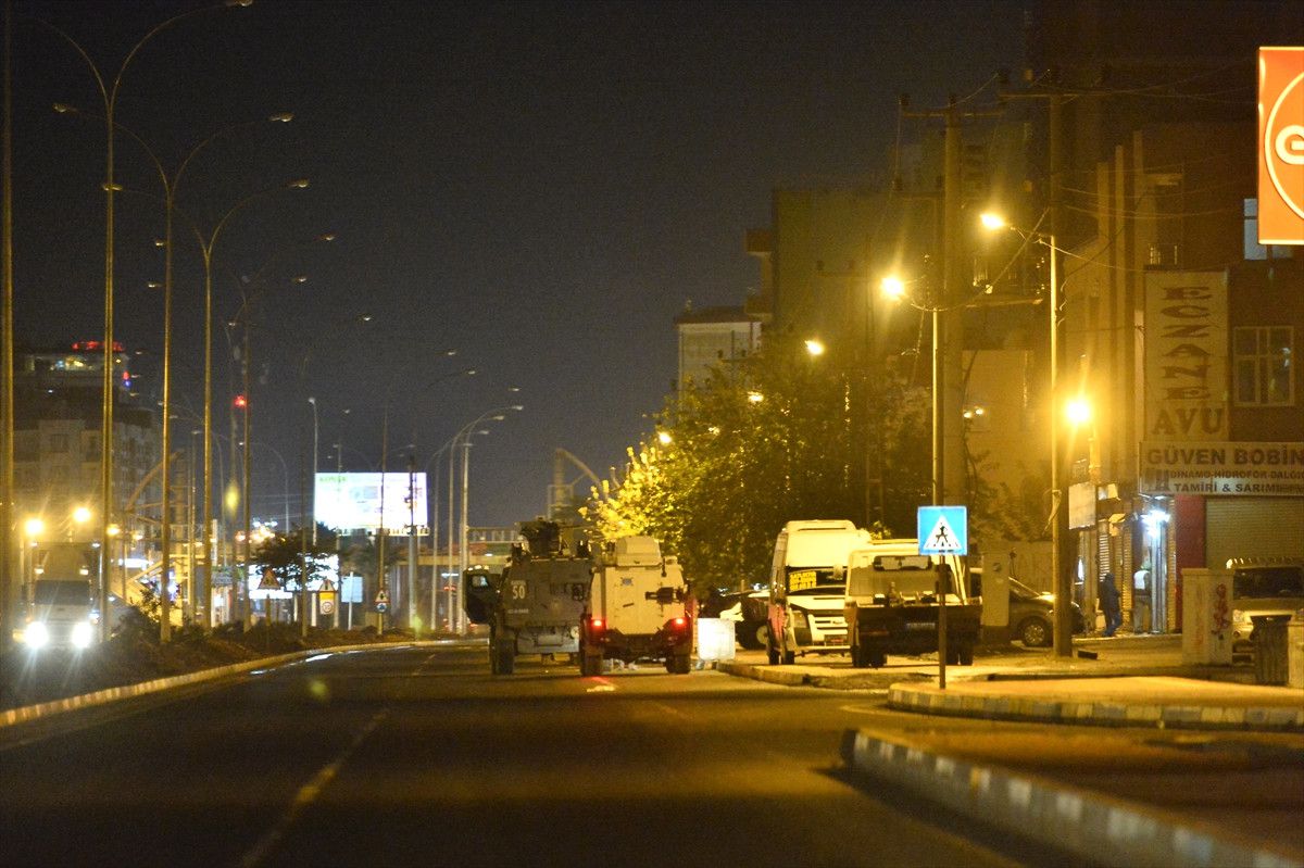 Viranşehir\'de Eve Operasyon: 4 PKK\'lı Öldürüldü (2)