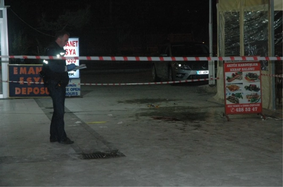 Adana\'da Bıçaklı Kavga: 2 Ağır Yaralı