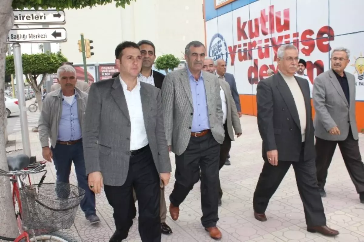 AK Parti İskenderun İlçe Yöneticileri Dövizlerini Bozdurdu