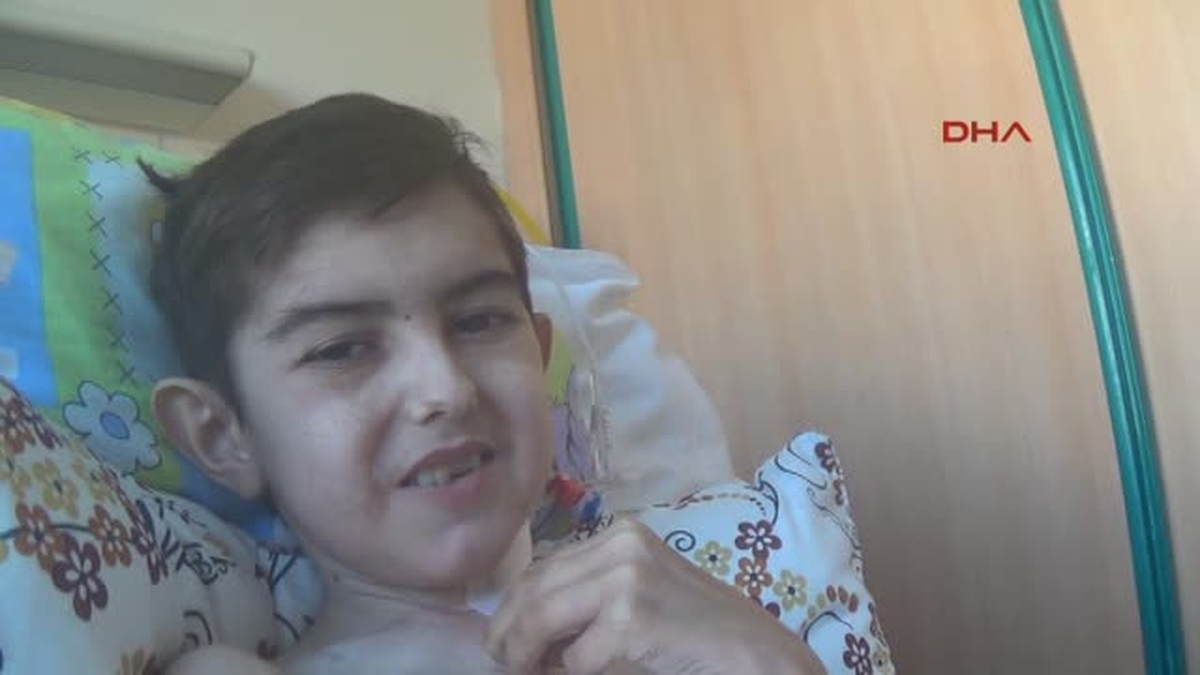 Antalya Özgür\'e, 6 Yılda Ikinci Karaciğer Nakli