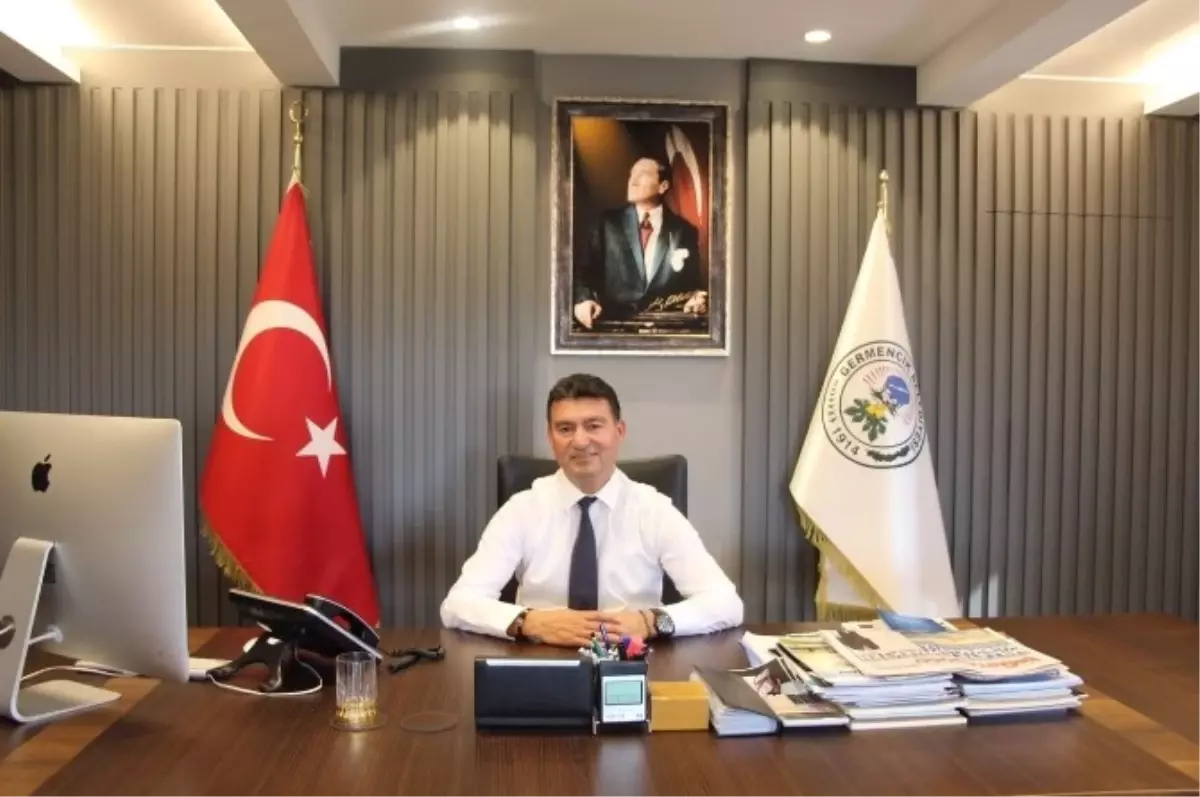 Başkan Akın; "Türk Kadını Haklarının Farkında Olmalı"