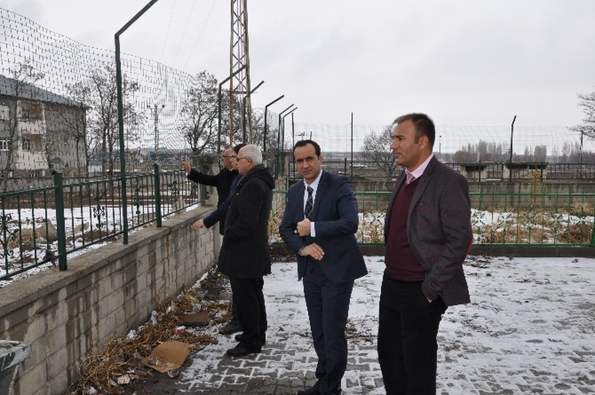 Bulanık\'a Çok Amaçlı Kapalı Spor Salonu ve Halı Saha