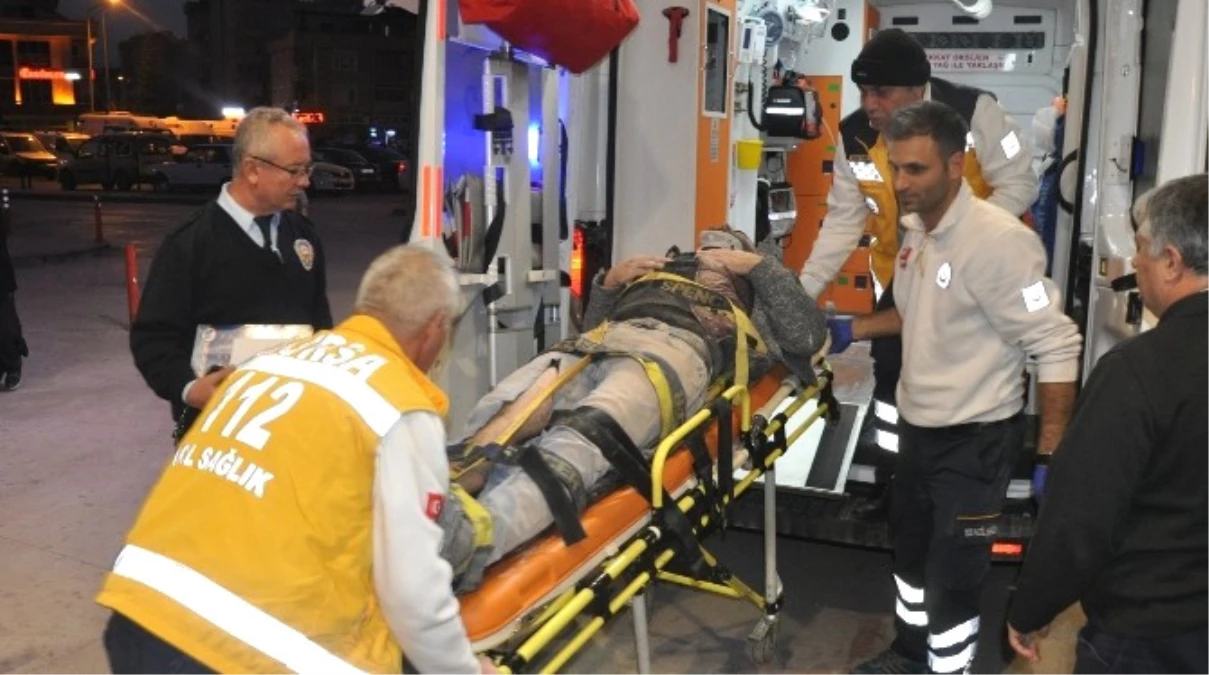Bursa\'da Asansörün Halatı Koptu: 2 Yaralı
