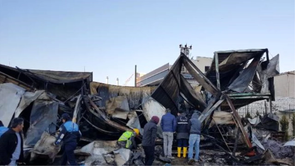 Bursa\'da İnşaat Şantiyesinden Yangın: Harita Teknikeri Öldü (2)