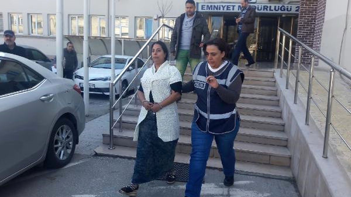 Cezaevinden Çıktı, Uyuşturucu Satarken Yakalandı