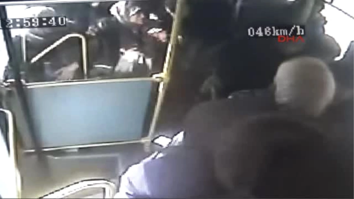 Çorum - Halk Otobüsü Şoförü Yolcu Bayılınca Otobüsle Acil Servise Kadar Gitti