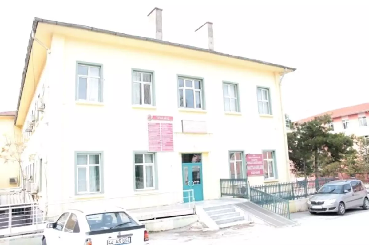 Eski Devlet Hastanesi Madde Bağımlılarının Mekanı Oldu