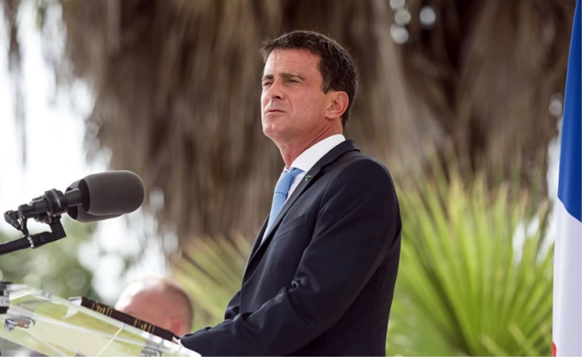 Fransa\'da Başbakan Valls, Cumhurbaşkanlığı Yarışı İçin Aday