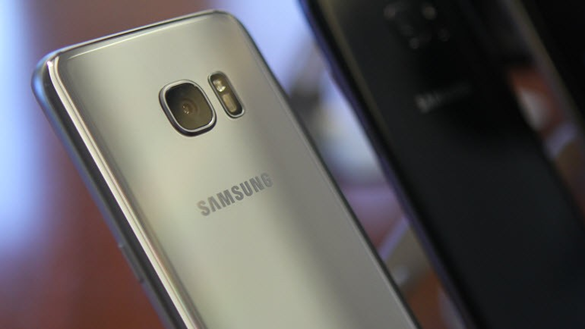 Galaxy S8\'e İphone 7 Taktiği!