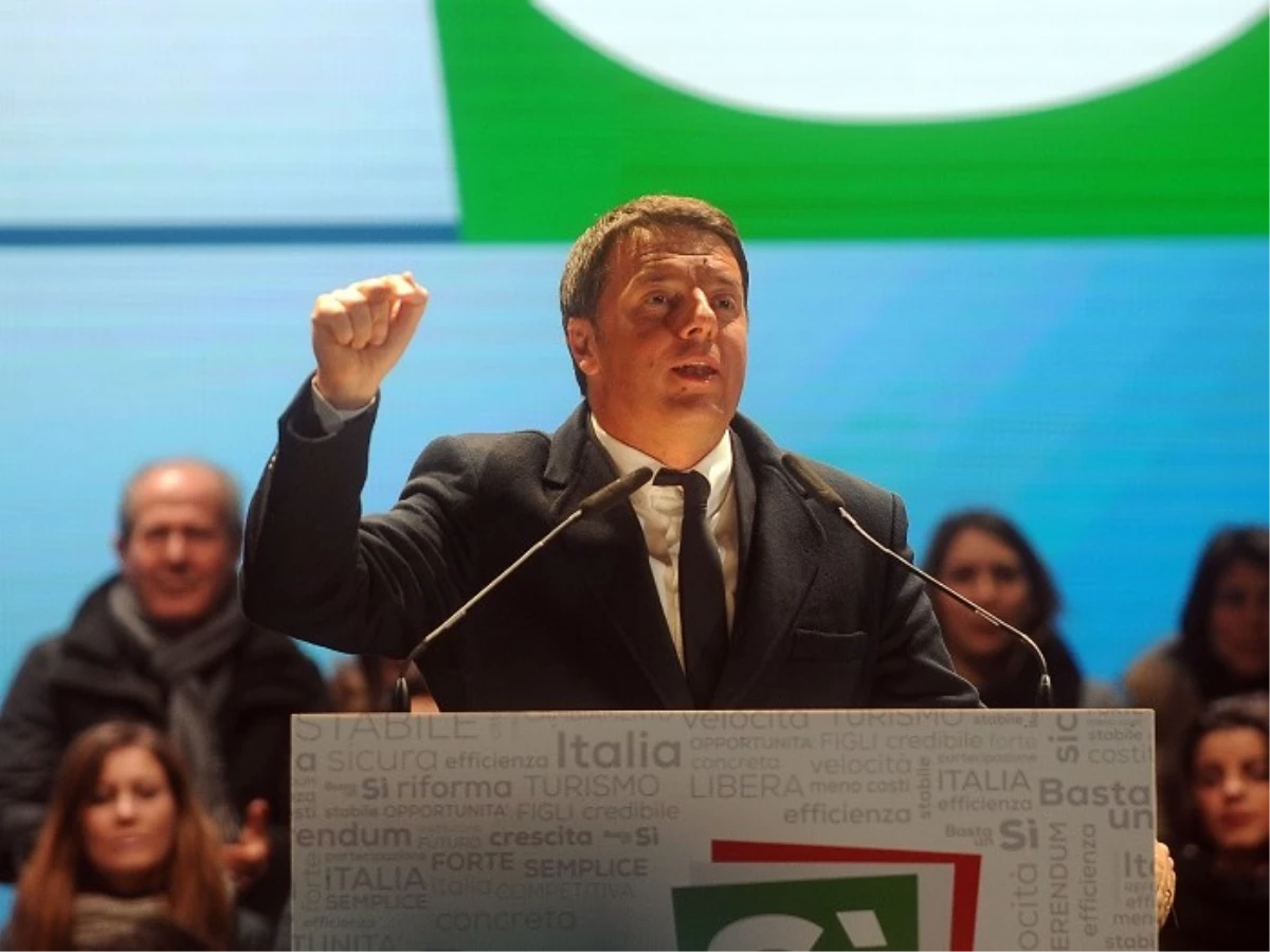 İtalya\'da Başbakan Renzi İstifa Kararı Aldı