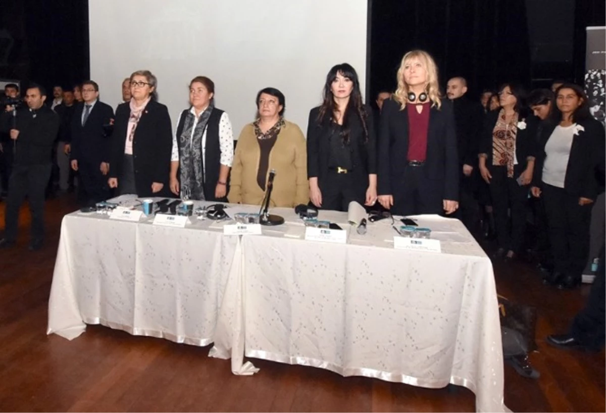 Kadın Hakları Günü\'nde Beşiktaş Belediyesi\'nden Anlamlı Panel