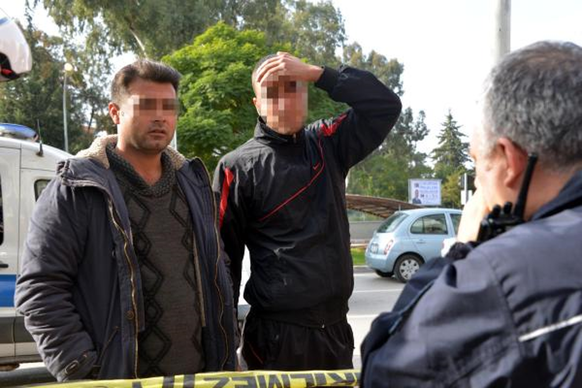 Kan Lekeleri Polisi Alarma Geçirdi