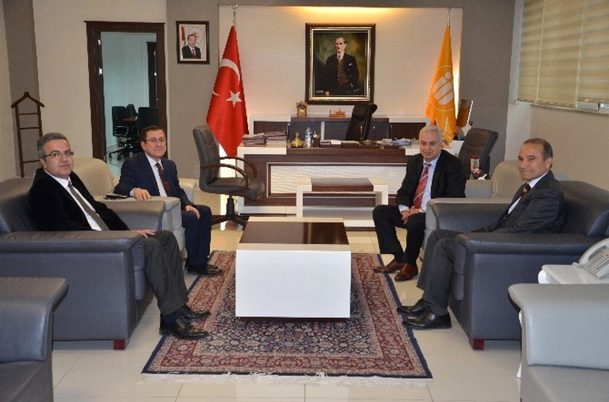 Kızıldaş\'tan Rektör Kızılay\'a Hayırlı Olsun Ziyareti