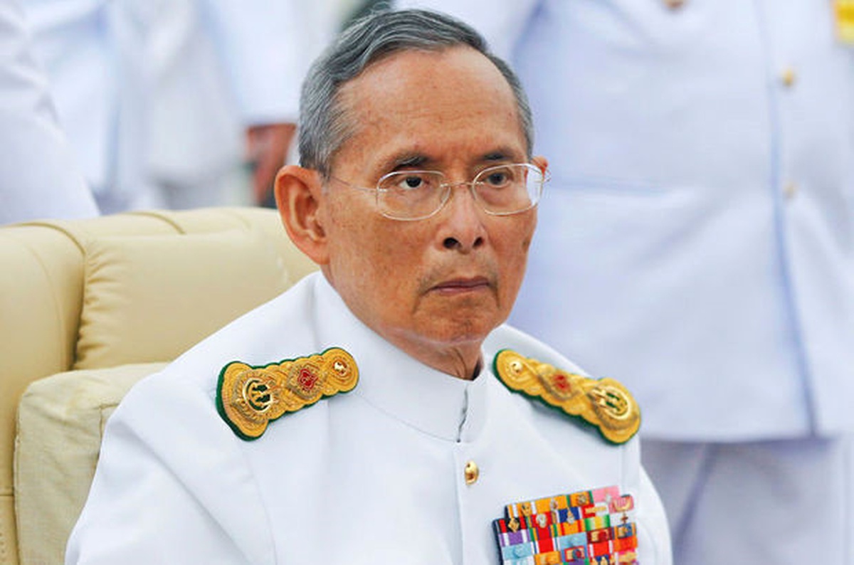 Kral Bhumibol Adulyadej Tayland\'da Anıldı