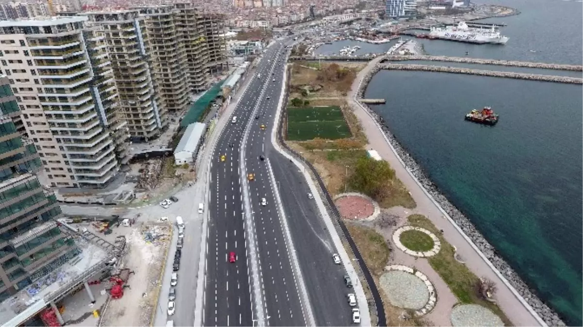 Açılışına 15 Gün Kala Avrasya Tüneli ve Sahil Yolu Havadan Görüntülendi