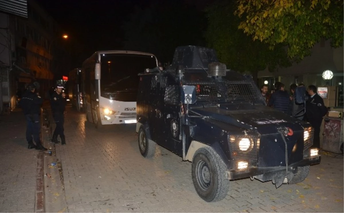 Polisi Şehit Eden \'Saddam\' Lakaplı PKK\'lı ve 15 Kişi Tutuklandı
