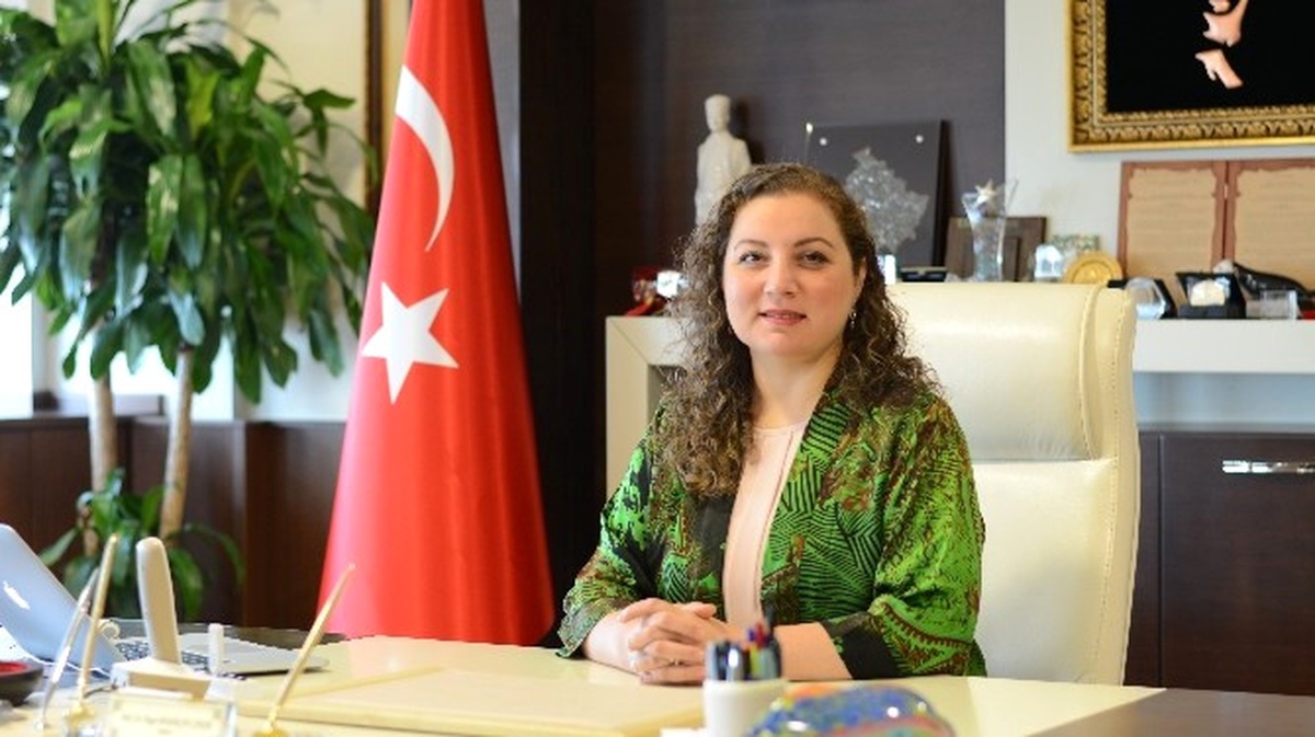 Rektör Çakar, "Dünya Geleceğinin Aydınlık Yüzü Olmuştur"