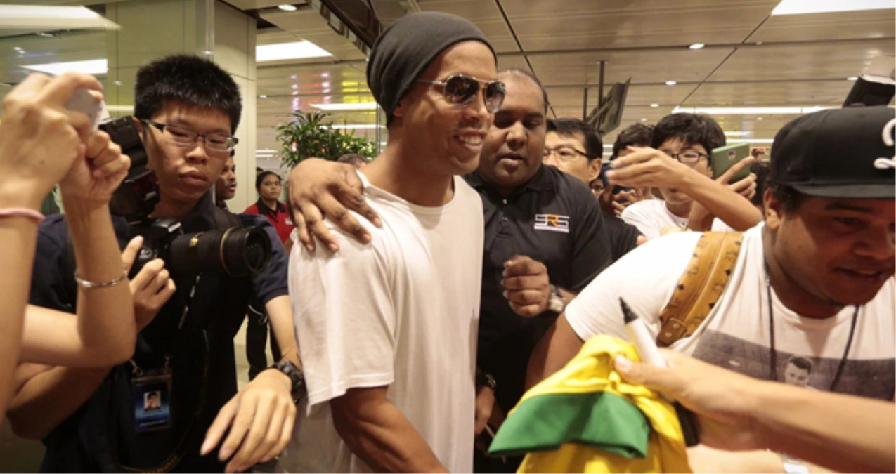 Ronaldinho, 13 Aralık\'ta İstanbul\'a Geliyor