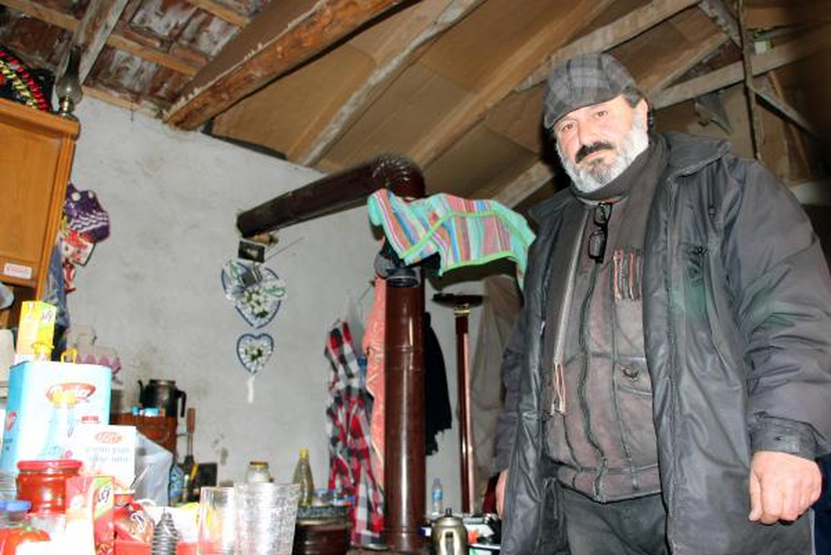 3 Dil Bilen ve Kulübede Yaşayan İbrahim Çağlayan Yardım Bekliyor
