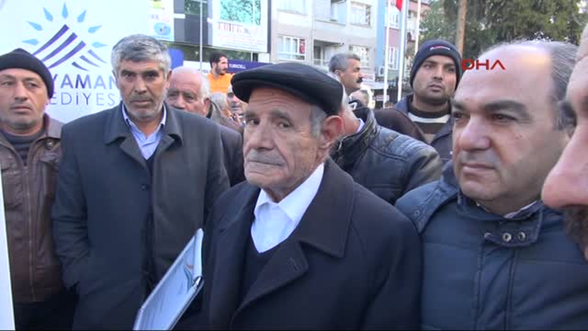 Adıyaman\'da \'Yalnız Değilsin Reis\' Imza Kampanyası