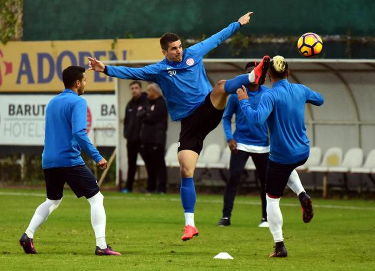 Antalyaspor\'da Fenerbahçe Hazırlığı Başladı