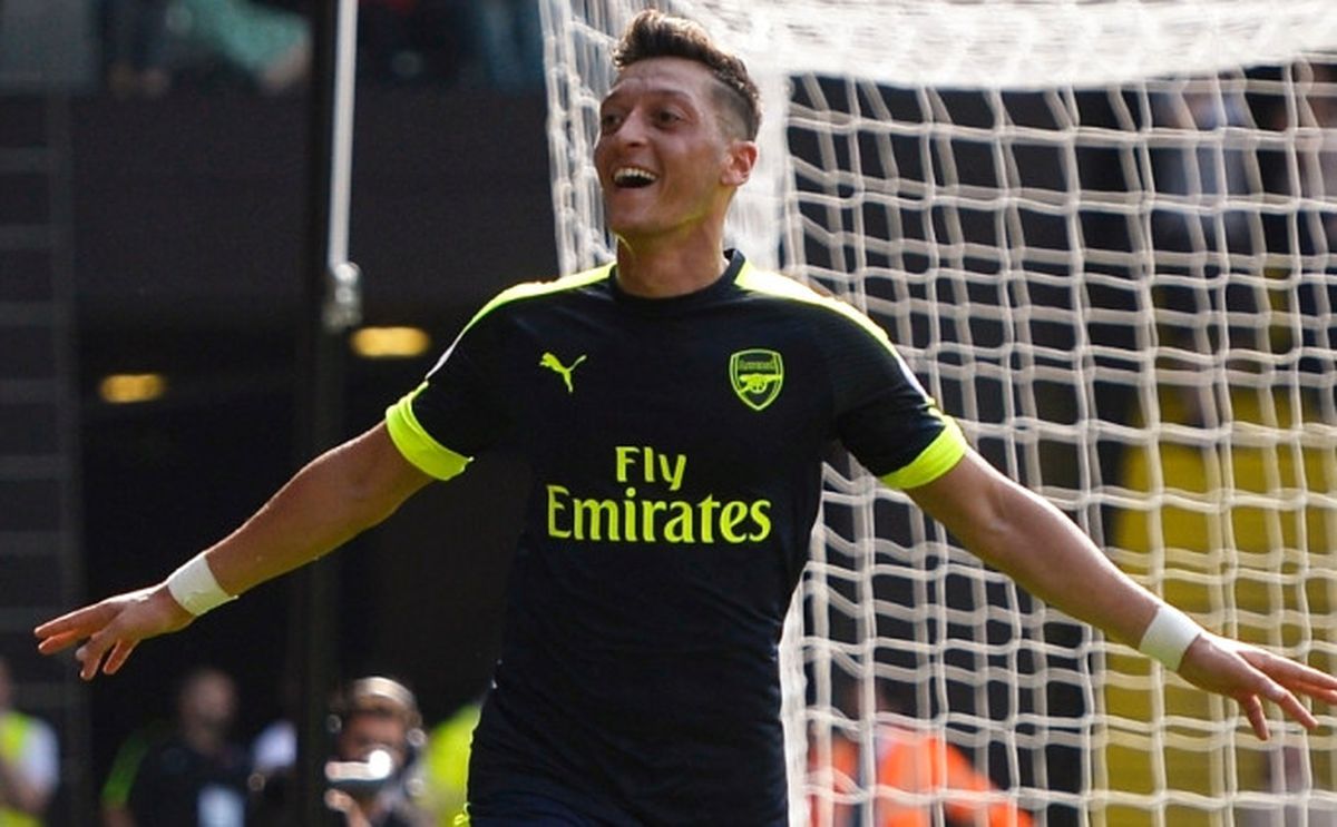 Arsenal\'de Gündem Mesut Özil