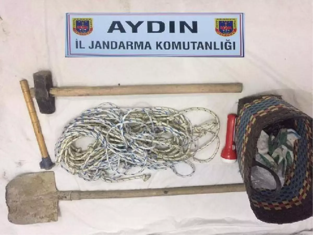 Aydın\'da Kaçak Kazı Operasyonu: 15 Kişi Gözaltında