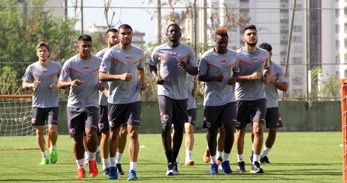 Aytemiz Alanyaspor, Kardemir Karabükspor\'a Bileniyor
