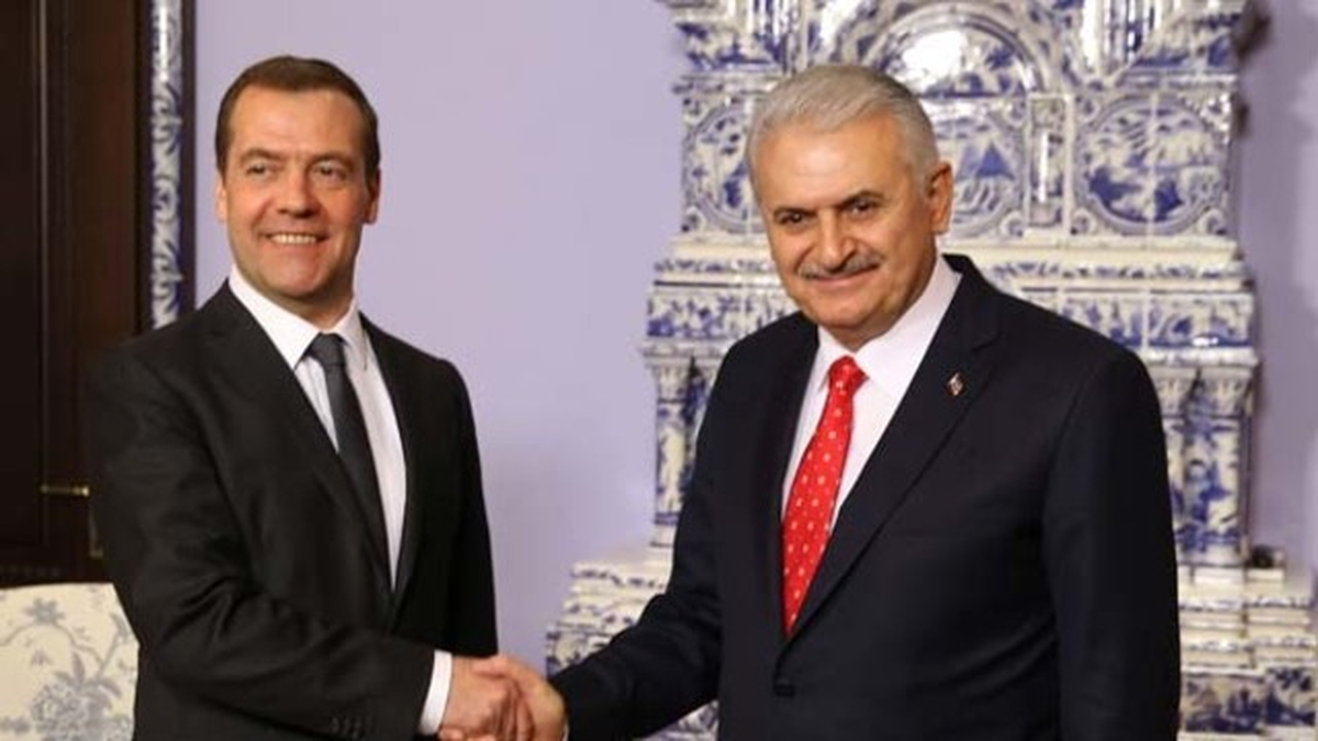 Başbakan Yıldırım: "Rusya ile Son Zamanlarda Askeri Kanatta ve Diplomasi Tarafında Çok Verimli...