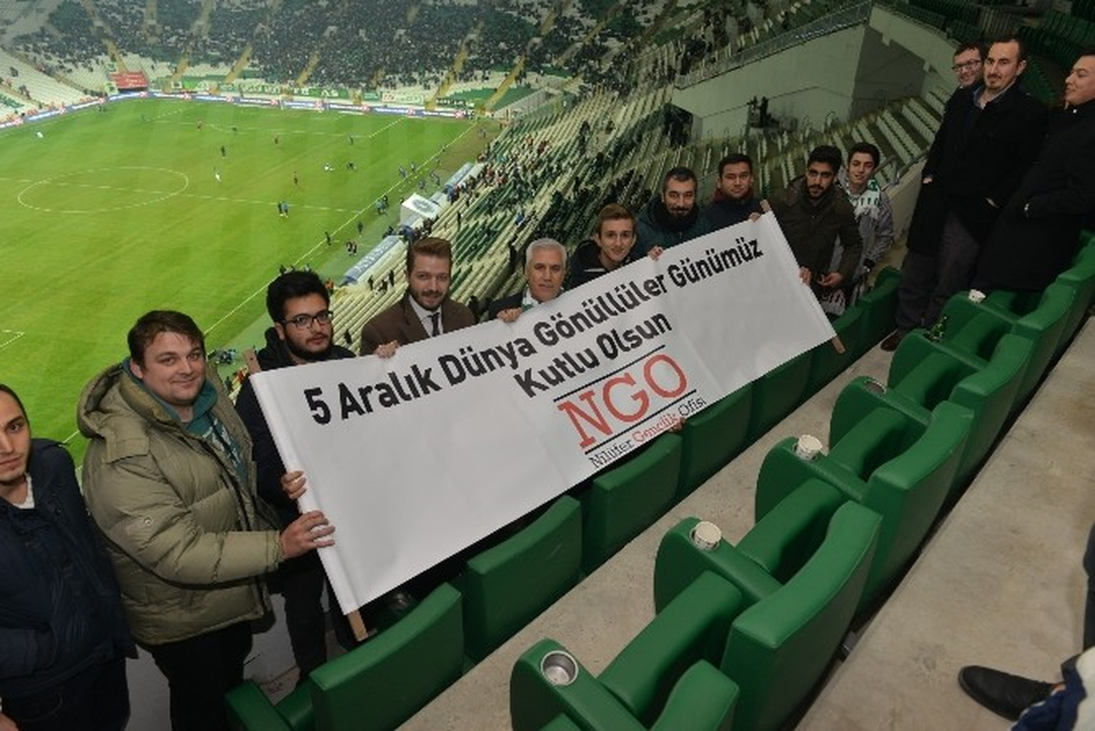 Bursaspor\'un Galibiyet Sevincine Ortak Oldular