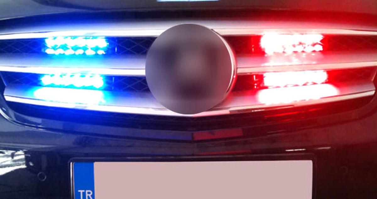 Trafikte Geçiş Üstünlüğü Olmadığı Halde Çakar Takan Araçlara Ceza Geliyor