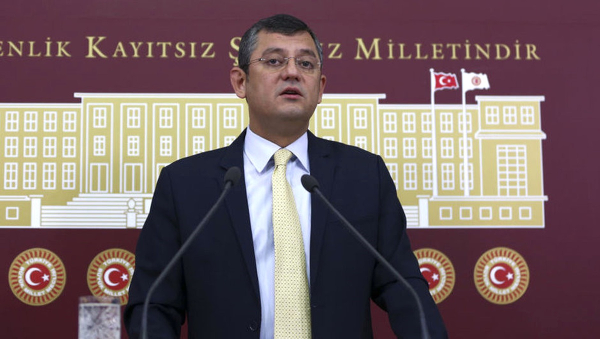 CHP\'li Özel: Bizim Tarladan Her Şey Yetişir Ama Fetö\'cü Yetişmez
