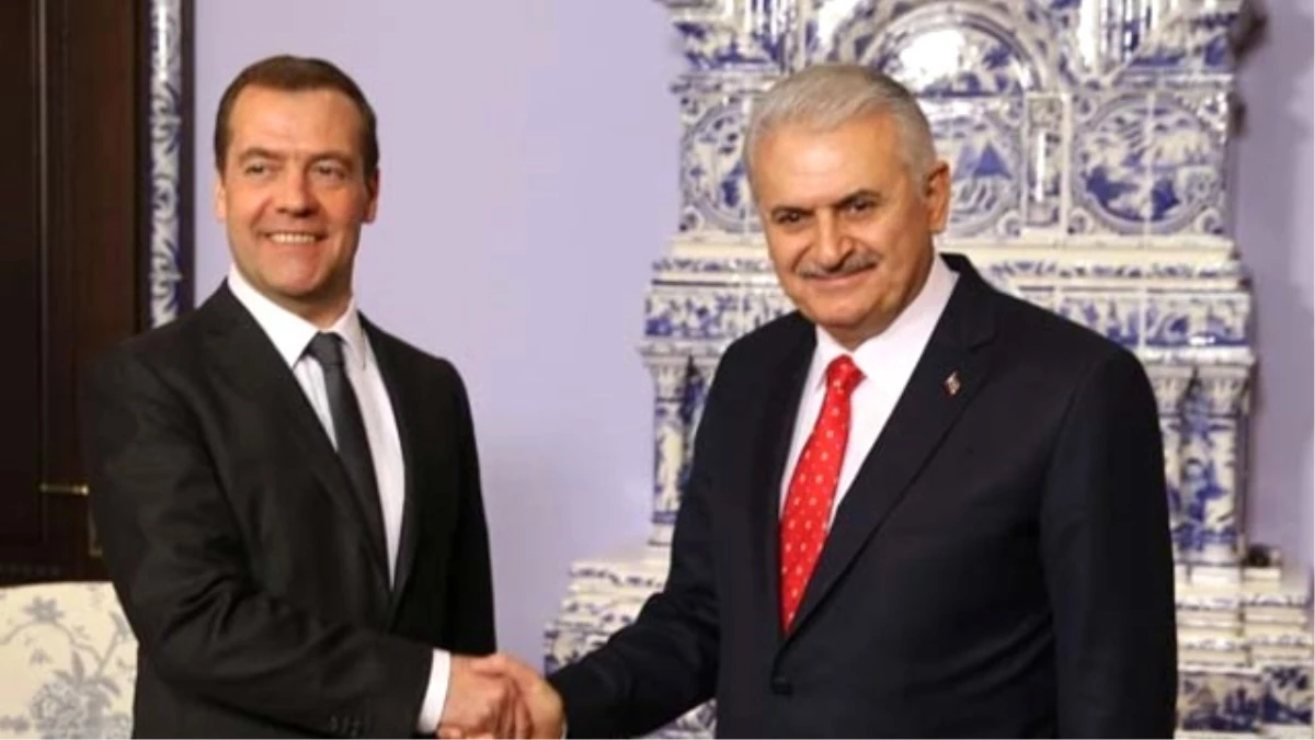 Dha Dış Haber - Başbakan Yıldırım, Rusya Başbakanı Medvedev ile Görüştü