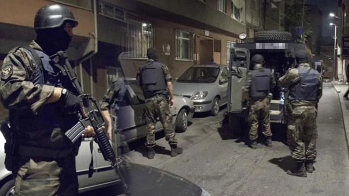 Dha Yurt - Diyarbakır\'da Polise Saldıran PKK\'lı 2 Teröristten Biri Yaralı, Diğeri Sağ Yakalandı