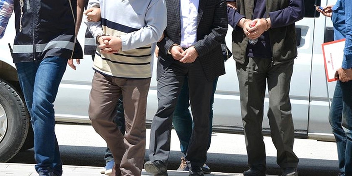 Diyarbakır\'da 36 Adliye Çalışanı Gözaltına Alındı