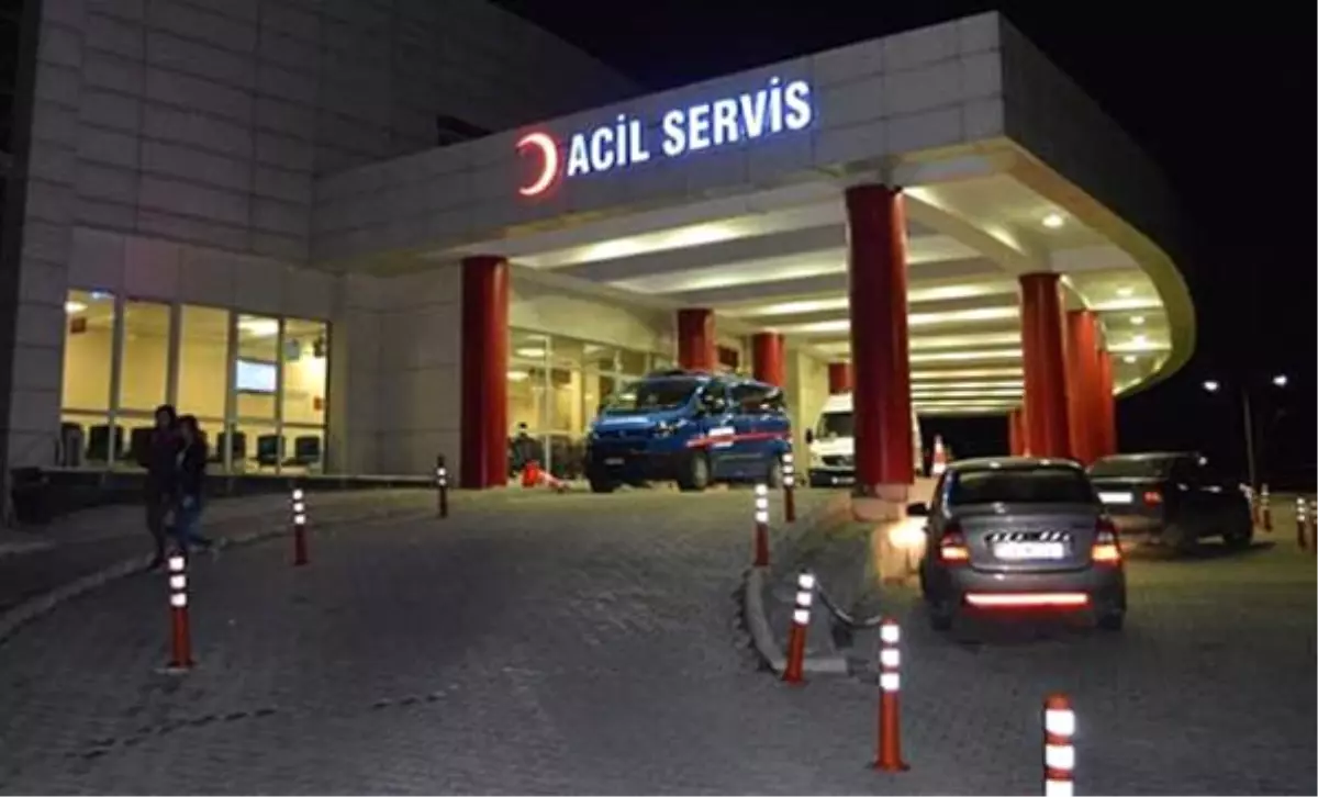 Elazığ\'da Devlet Hastanesi\'nde Silahlı Saldırı: 1 Ölü, 1 Yaralı (1)