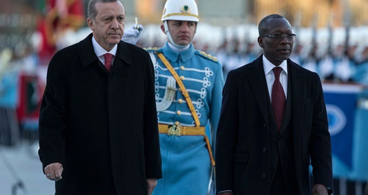Cumhurbaşkanı Erdoğan: Benin'de 3 FETÖ Okulu Var, Kapatılacak