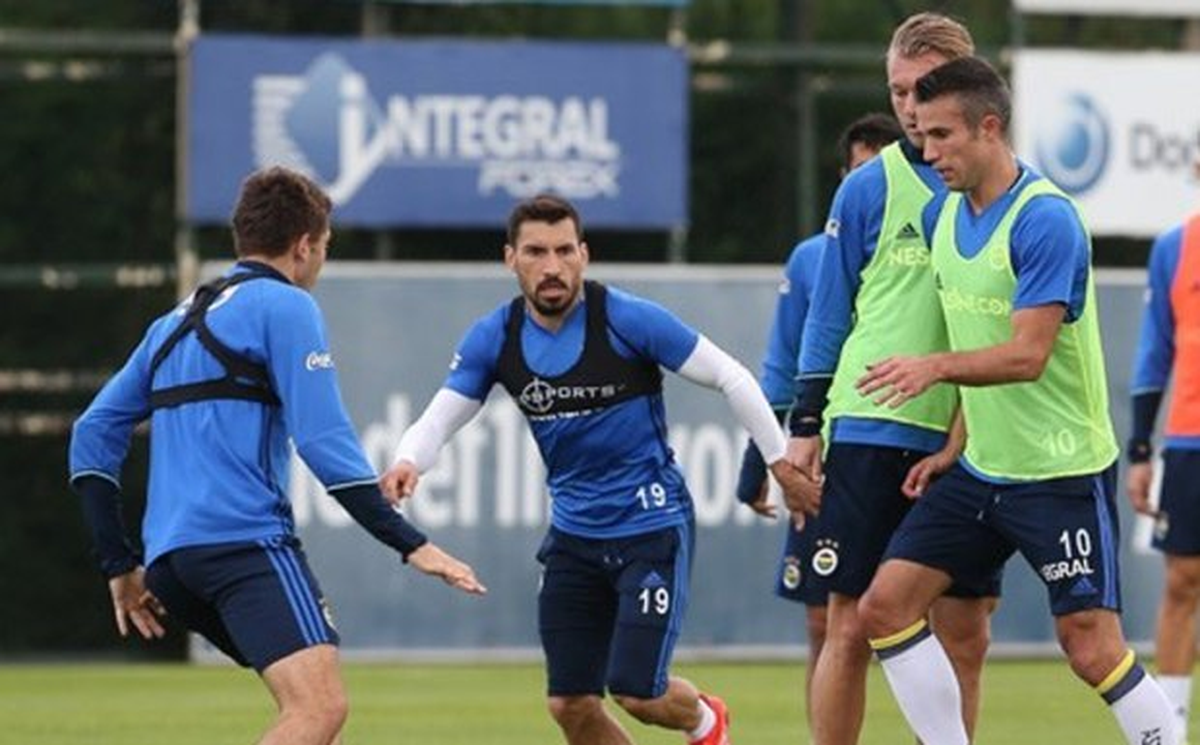 Fenerbahçe, Feyenoord Maçı Hazırlıklarını Sürdürdü
