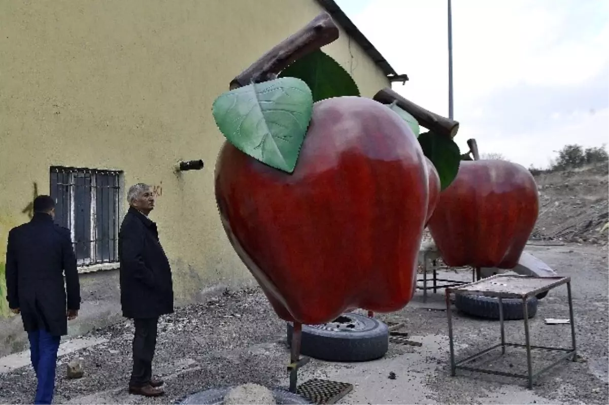 Isparta\'da İlçelerin Simgeleri Kent Merkezini Süsleyecek