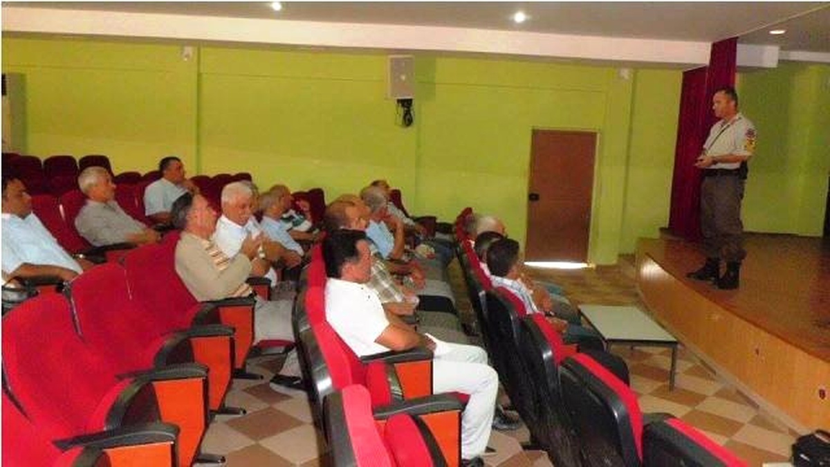 Jandarmadan Öğrenci Servis Şoförlerine Seminer