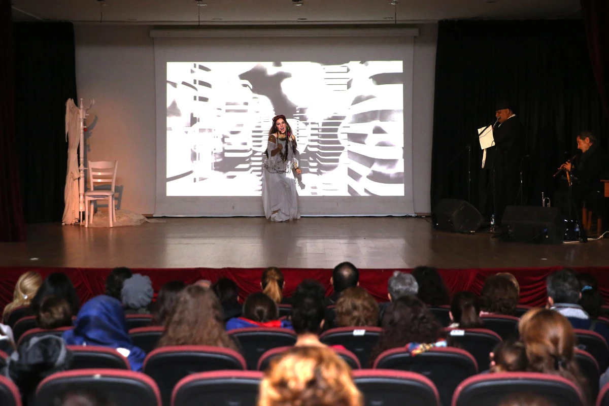 Kadın Meddahtan Nefes Kesen Performans