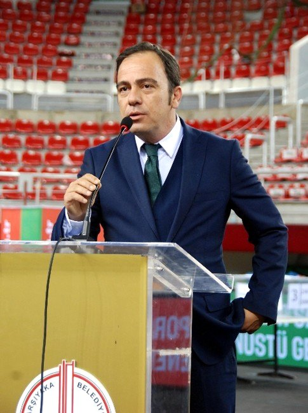 Karşıyaka\'da Futbolcuların Alacak Başvurusu Sakin Karşılandı